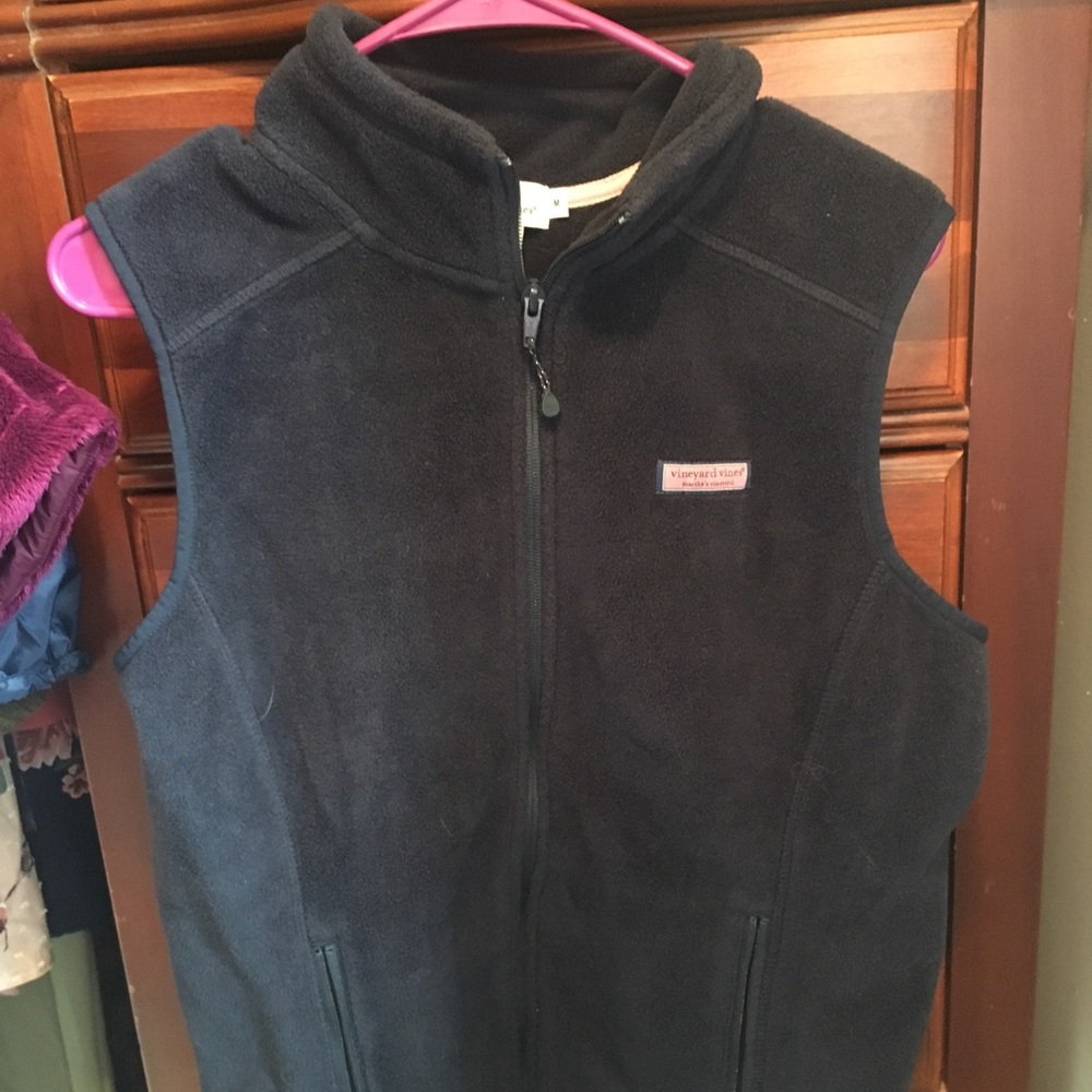 navy vineyard vines vest